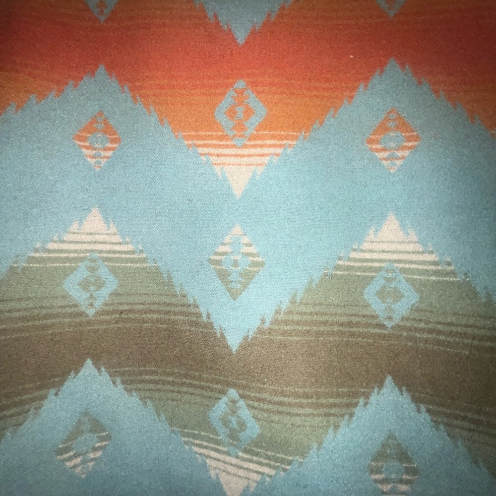 Pendleton women’s Southwestern Aztec wool blanket coat - Picture 6 of 7